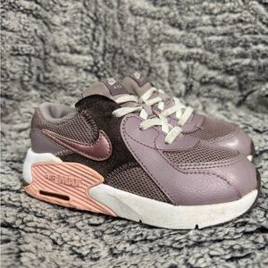 Toddler Nike AirMax lavender and pink!